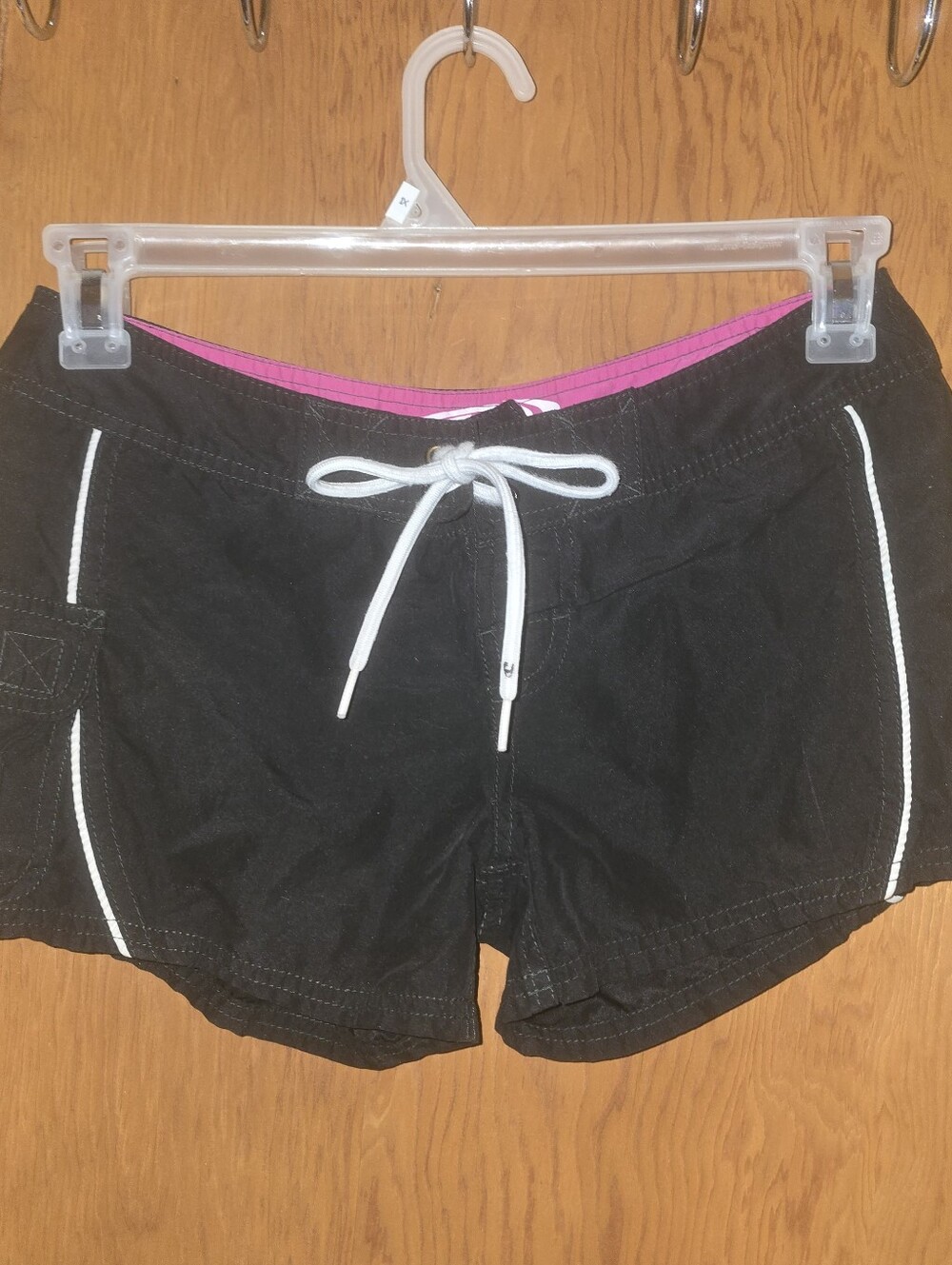 O'Neil medium black logo short board shorts